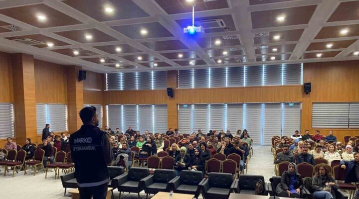 Özel güvenlik görevlilerine KAAN projesi çerçevesinde eğitim verildi